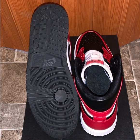 Air Jordan 1 - Picture 6 of 6